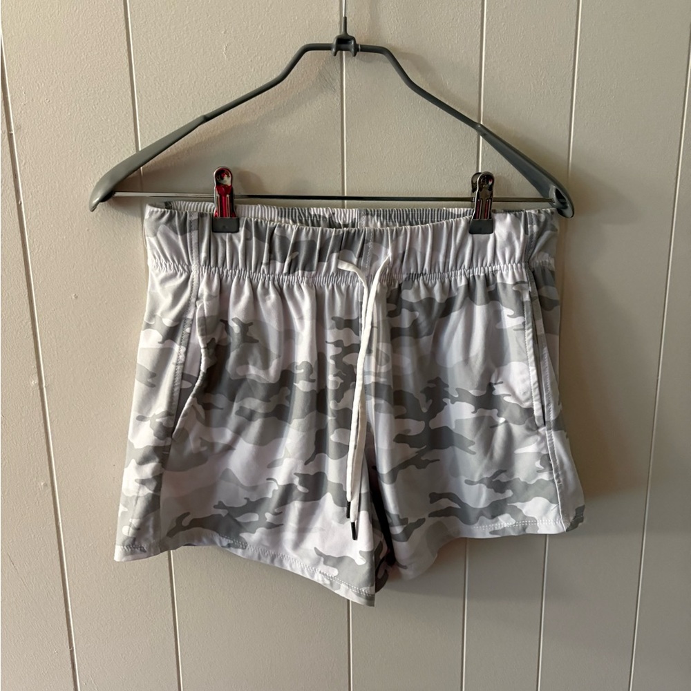 Athletic Works Gray Athletic Shorts Lightweight Women’s medium